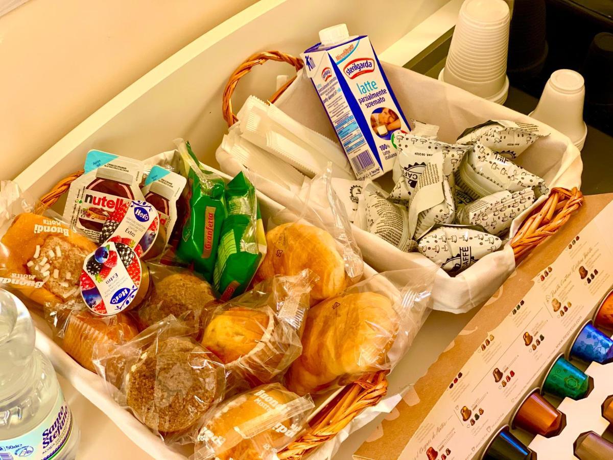 ポッツオーリ Artis Mare Bed & Breakfast エクステリア 写真