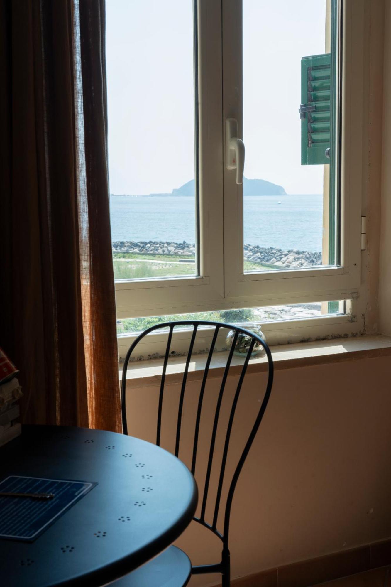 ポッツオーリ Artis Mare Bed & Breakfast エクステリア 写真